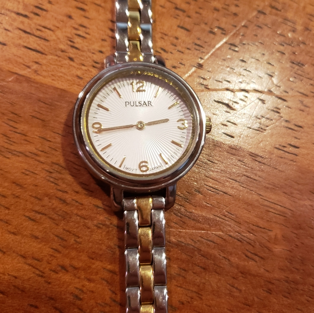 Womens Metal Silver & Gold Pulsar Watch